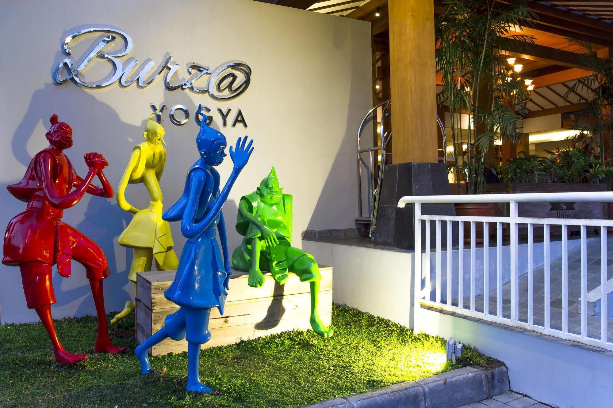 Burza Hotel Yogyakarta Ngoại thất bức ảnh